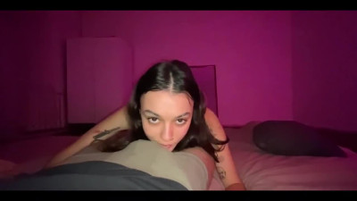 Alt girl comes at night to suck a monster hammer of her step bro - POV