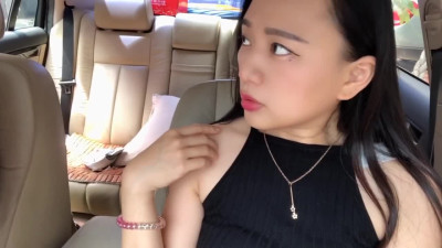Chinese starlet pays her fare by sucking Uber driver's dick