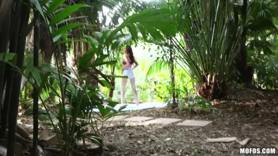 Slender Anya Olsen rough fucked with a stranger after yogs