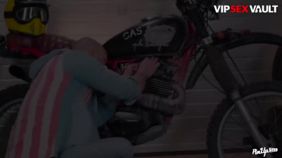 Pin Up blonde wants biker's cock deep in her pink hole