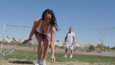 Gorgeous Latina Jackie Wood is overwhelmed by ripped trainer Johnny Castle