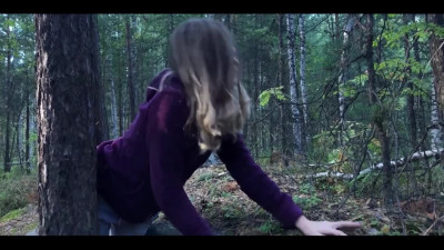 Nerdy chick blows cock and fucks in the woods