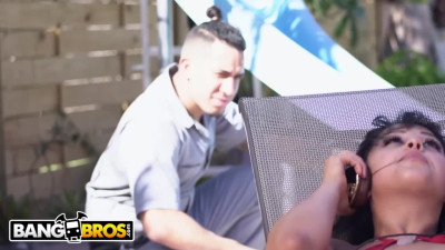 Oiled Marilyn Mansion gets nasty with a pool technician outdoors