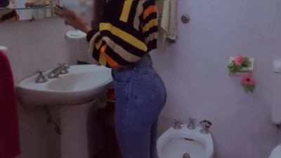 Skinny Latina babe fucked in bathroom - Amateur Porn