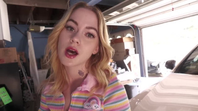 Adorable blonde eats ass to earn the right to get fucked by him