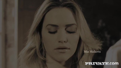 Mia Malkova flirts with a stranger and makes love with him on a plane