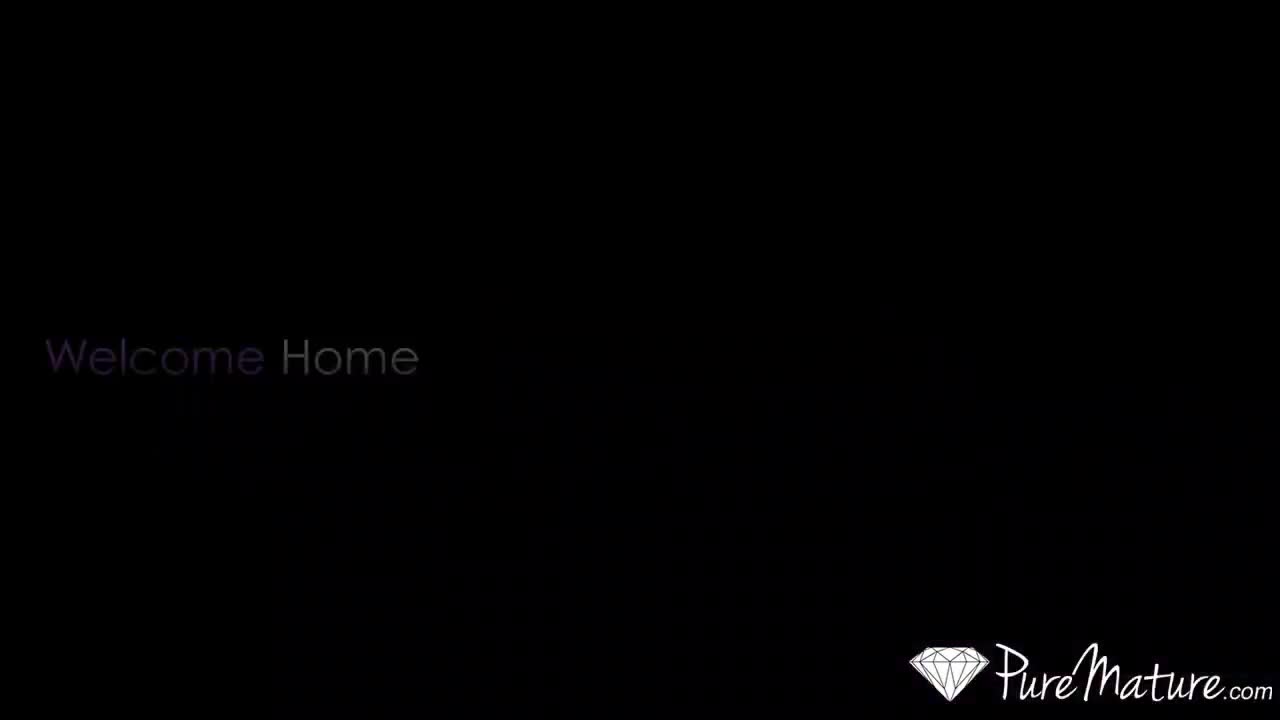 Watch Busty MILF caught stud jerking and jumped on his Big Tool Full. Duration: 10:14 | ePornBabe.