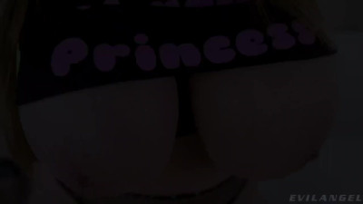 Deranged Asian MILF debasing herself in the latest facial movie