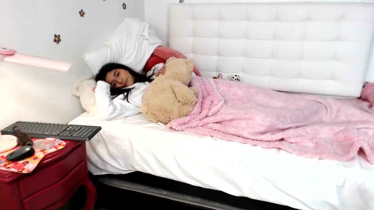 Watch Latina school girl shows on a webcam how to masturbate with comb right Full. Duration: 09:29 | ePornBabe.