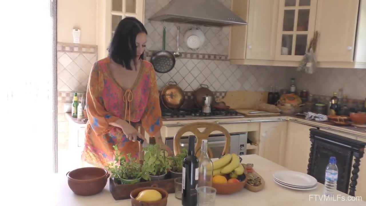 Watch Brunette MILF masturbates with cucumber Full. Duration: 04:55 | ePornBabe.