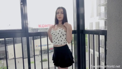 Watch my pussy getting wet while i fuck it with dildo