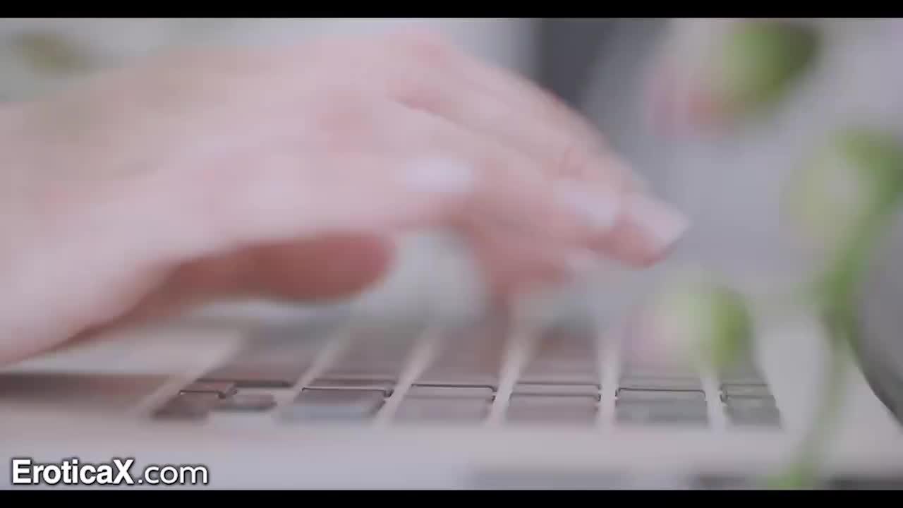Watch Pale redhead squirts after passionate sex scene Full. Duration: 13:12 | ePornBabe.