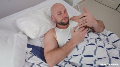 Busty MILF knows how to wake up a guy