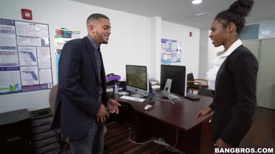 Unexpected sex in the office with ebony secretary