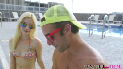 Kinky teachers show blonde hoes how to fuck
