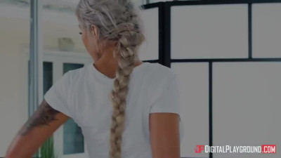 Massage for busty bitch turned into the wild sex