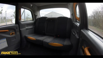 Brunette teen pays her fire by excellent sex skills in a taxi cab