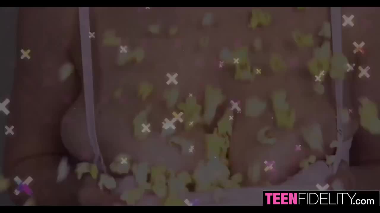 Watch Slim brunette is craving for the sperm Full. Duration: 15:27 | ePornBabe.