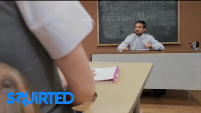 Squirting schoolgirl fucks with professor on the desk in the class