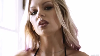 Hardcore fuck for busty MILF