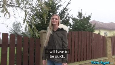Euroslut takes cash for sex in the car