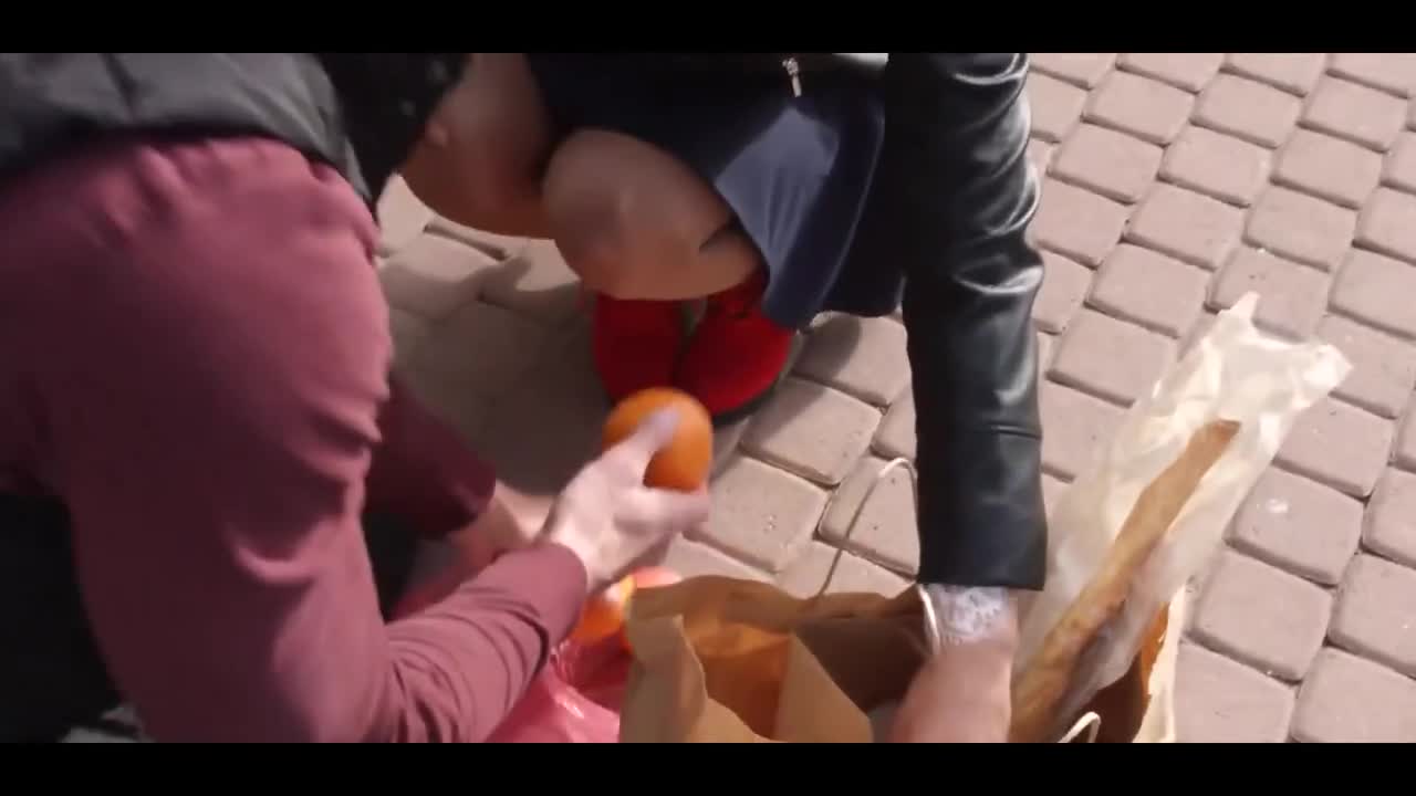 Watch Guy helped stranger girl and got hot sex Full. Duration: 08:20 | ePornBabe.