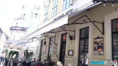Teen blonde fucks on the first date after the cafe meeting