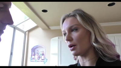 Sudden afternoon fuck with gorgeous blonde