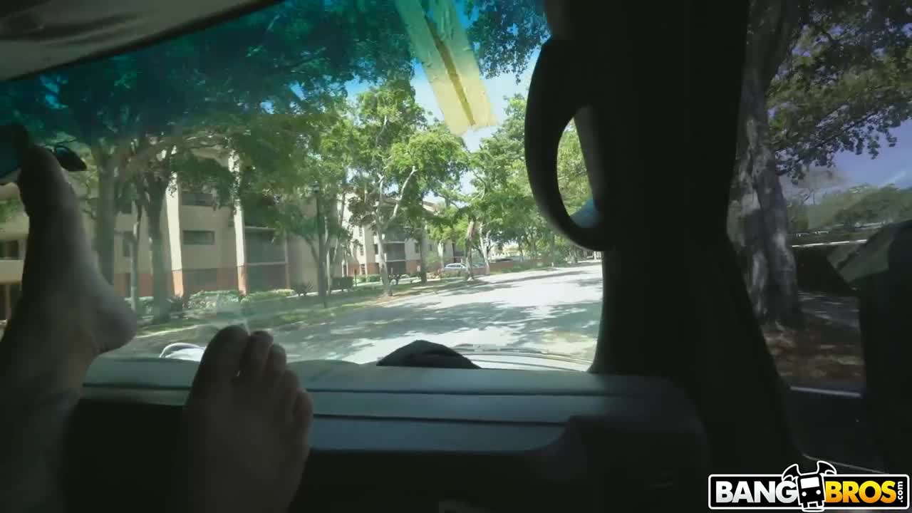 Watch Juicy teen rides dong in a car Full. Duration: 04:58 | ePornBabe.