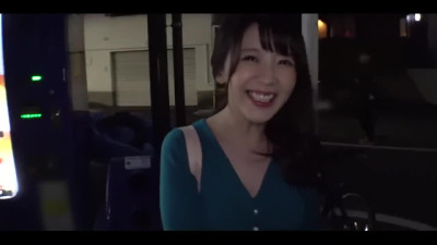 Gorgeous doll face from Asia is having sweet fuck