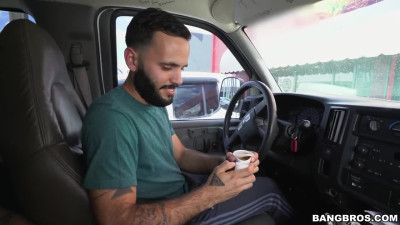 Emotional Latina fucks stranger in a car