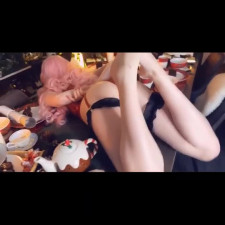 Gorgeous cosplayer having fun with BF's dick