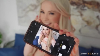 Kenzie Reeves & Lulu Chu enjoy Squirting Competition with big-ass vibrator