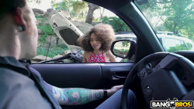 Curly ebony stopped white guy to check her Car, but he Checked her lil Mouth with D
