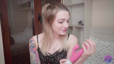 Young Russian webcam model shows her dildo & Fucks herself Loud