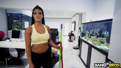 Latina maid shows her perfect body and gives nice BJ in POV