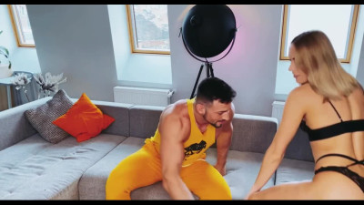 Ukrainian babe with fit body fucks hard in Amateur video