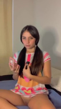 Sultry Latina shows off her cunny on webcam