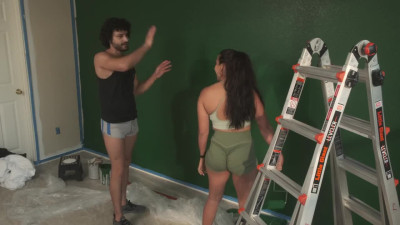 Horny builder fucks curvy Latina Milf