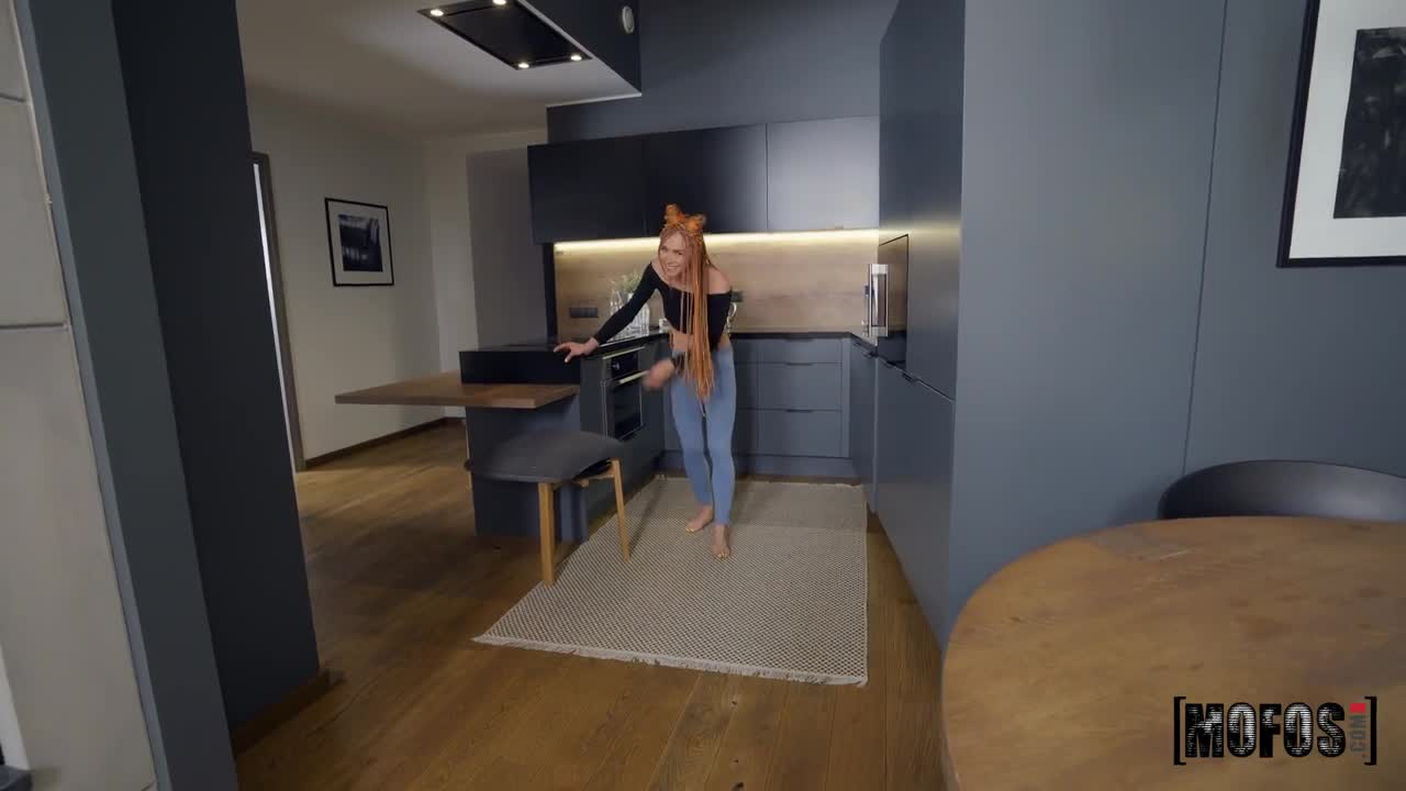 Watch Exotic babe spreads her legs in the kitchen Full. Duration: 07:58 | ePornBabe.