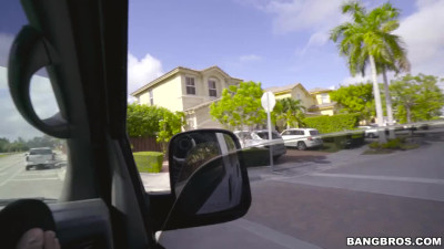Silly ebony makes white cock hard before riding it - Bangg Bus