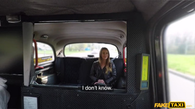 Easy girl fucks taxi driver in the car - Fake Taxi