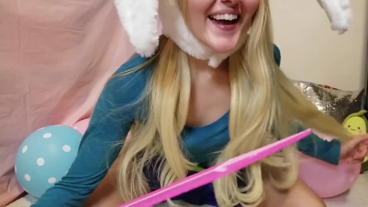 Watch Amateur girl Fucks her tight Pussy with Toy in front of Cam Full. Duration: 07:43 | ePornBabe.