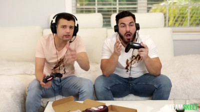 Slutty girls swapped their Partners during intense 4some