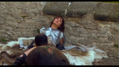 Armored girl gets gang banged by castle guards on the wall