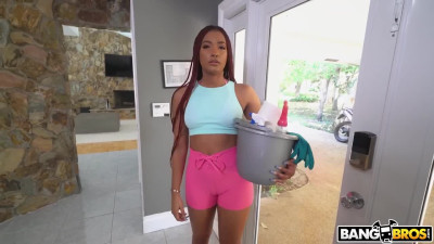 Ebony is a terrible maid, but a great slut when it comes to BBC