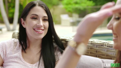 Cuckqueen watches how her Hubby fucks Brunette Slut