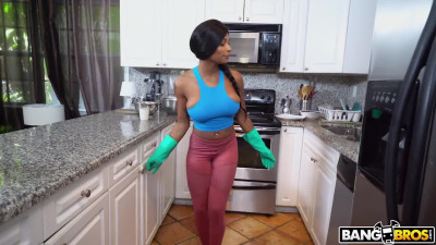 Busty ebony cleaning-lady Sarai Minx gets pov wrecked by a monster hammer in a kitchen