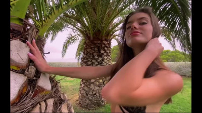 Phat ass young bae got her twat covered in sperm after seductive fuck