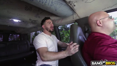 Picked-Up Busty Latina fucks hard right in Car